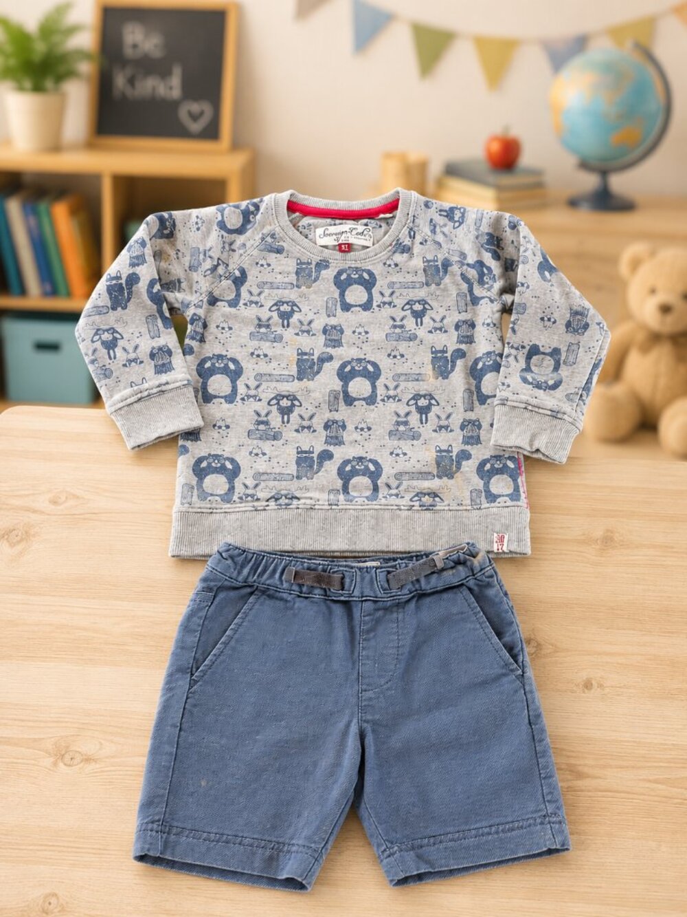 Boys Sovereign Code Sweatshirt & Levi’s Shorts Outfit Set 3T